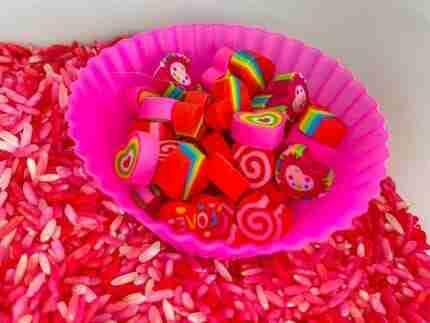 Valentines Day Sensory Bin #2 - Image 7