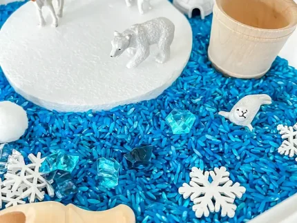 Deluxe Arctic Animal Sensory Bin - Image 3