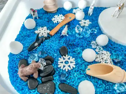 Deluxe Arctic Animal Sensory Bin - Image 7