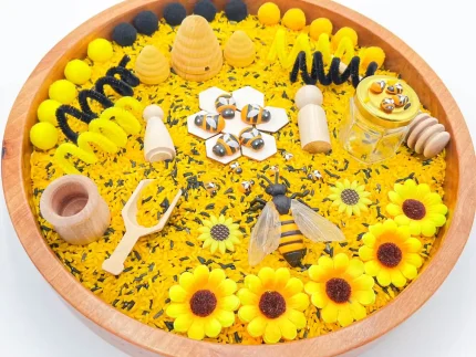 bumble bee sensory bin