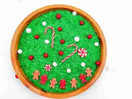 Christmas Gingerbread Sensory Bin-3