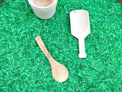 Christmas Gingerbread Sensory Bin-3