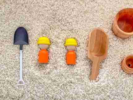 Deluxe Construction Sensory Bin - Image 4
