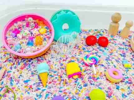 Sweets Sensory bin - Image 3