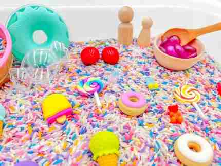 Sweets Sensory bin - Image 4