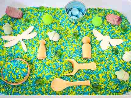 Wooden Animals Pond Sensory Bin