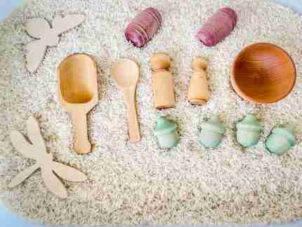 Wooden Animals Pond Sensory Bin