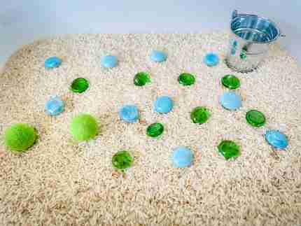 Wooden Animals Pond Sensory Bin