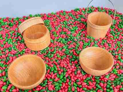 Popcorn Christmas Sensory bin 9