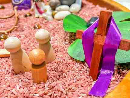 Real Easter Sensory Bin - Image 3