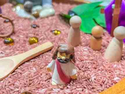 Real Easter Sensory Bin - Image 6