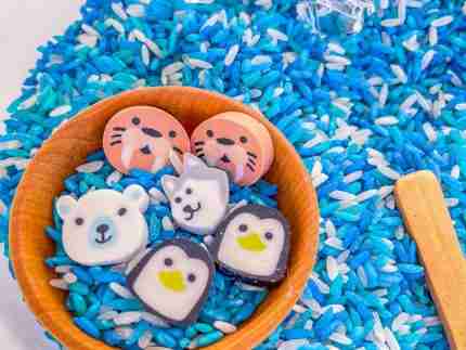 Small Winter Sensory bin-1