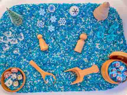 Small Winter Sensory bin-1