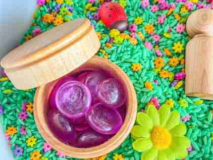 Spring Flower Sensory Bin - Image 7