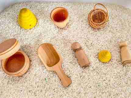 Spring Flower Sensory Bin - Image 8