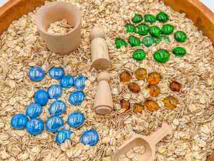 Zoo Sensory Bin - Image 10