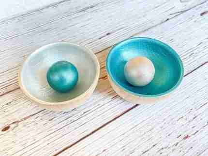 Sparkly Wooden Winter Themed Set - Image 3