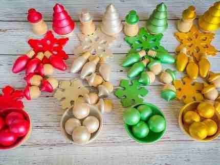 Wooden Sparkly Winter Sorting Set