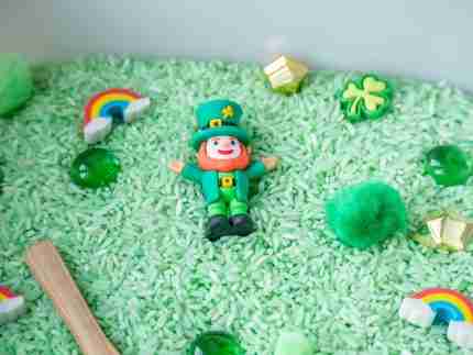 Leprechaun Sensory Bin - Image 3