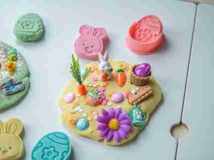 Deluxe Easter Playdough Kit-1-2