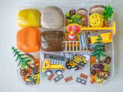 Deluxe Construction Playdough Kits-6