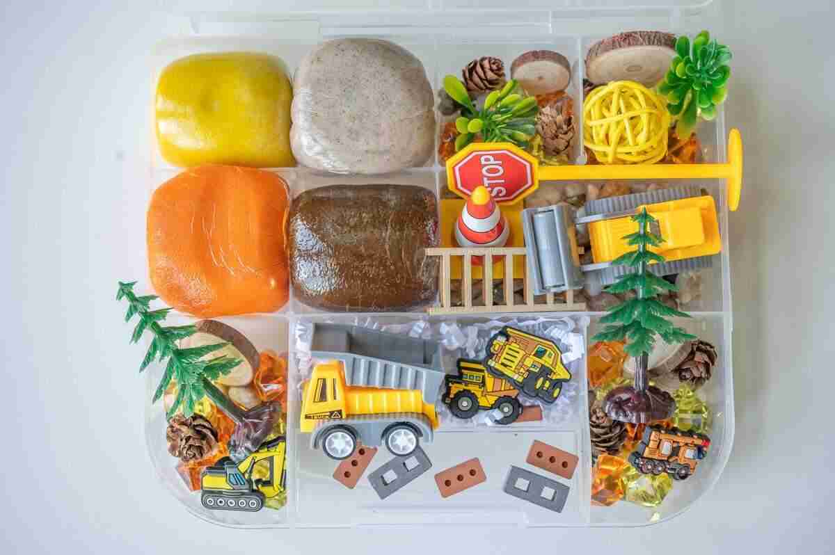 Deluxe Construction Playdough Kits-6 Deluxe Construction Playdough Kits-6