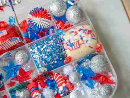 Deluxe Patriotic Playdough Kit - Image 4