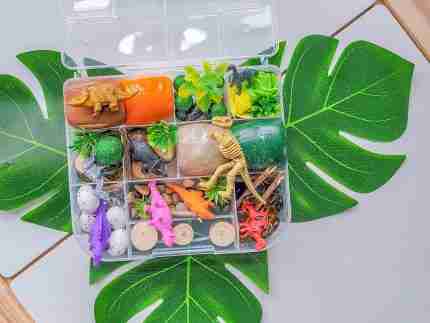Deluxe Dinosaur Playdough Kit