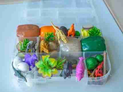 Deluxe Dinosaur Playdough Kit - Image 7