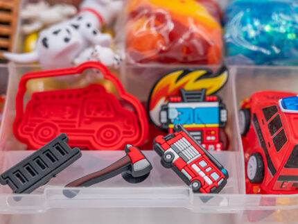 Deluxe Firefighter Play-Doh Kit with colorful dough, fire trucks, Dalmatians and firefighter rescue accessories