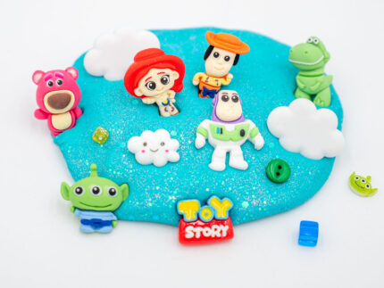 Toy story Play-Doh jar with Toy story characters and 8 ounce Play-Doh