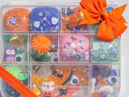 Deluxe Halloween Playdough Kit - Image 12