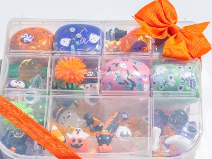 Deluxe Halloween Playdough Kit - Image 13