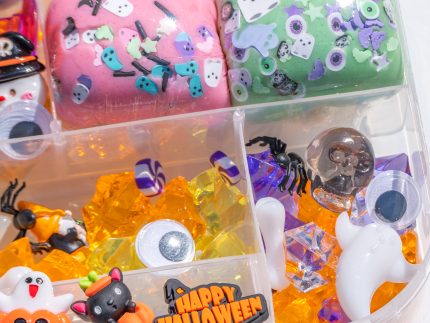 Deluxe Halloween Playdough Kit - Image 3