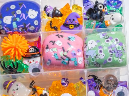 Deluxe Halloween Playdough Kit - Image 5