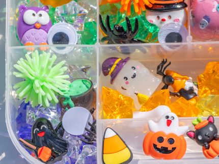 Deluxe Halloween Playdough Kit - Image 7