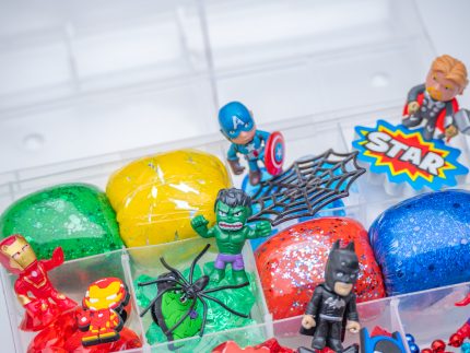 Deluxe Super Hero Playdough Kit - Image 5