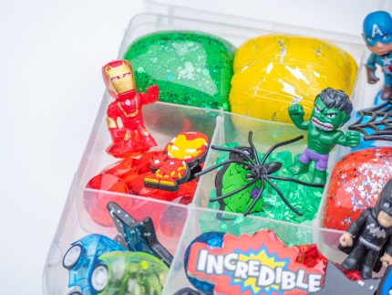 Deluxe Super Hero Playdough Kit - Image 7