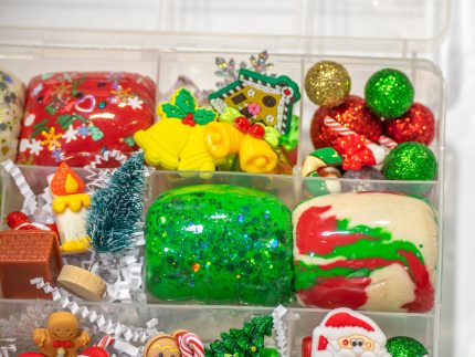 Deluxe Christmas Playdough Kit - Image 6