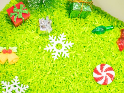 Grinch Sensory Bin - Image 7