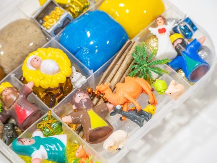 Deluxe Nativity Playdough Kit - Image 11
