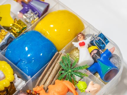 Deluxe Nativity Playdough Kit - Image 12