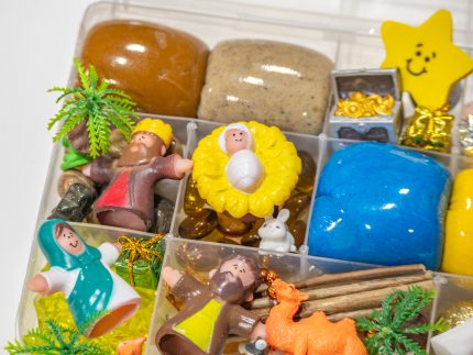 Deluxe Nativity Playdough Kit - Image 7