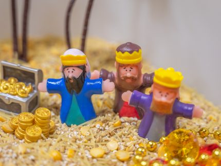 Nativity Sensory Bin - Image 4