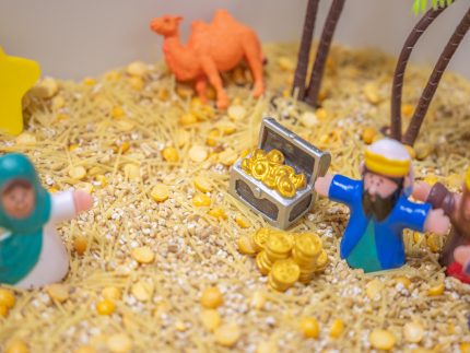 Nativity Sensory Bin - Image 3