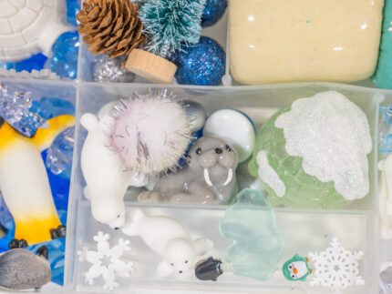 Deluxe Arctic Animal Playdough Kit - Image 9