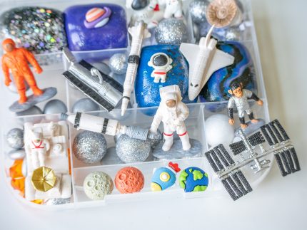 Deluxe Outer Space Playdough Kit - Image 4