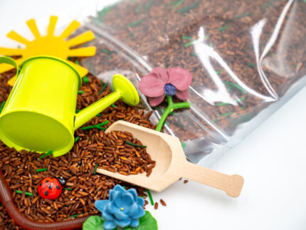 Planting Flowers Budget Bag - Image 7