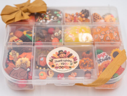 Deluxe Thanksgiving Play-Doh Kit with fall-colored dough, turkeys, pumpkins, leaves, sunflowers, gems and Thanksgiving accessories
