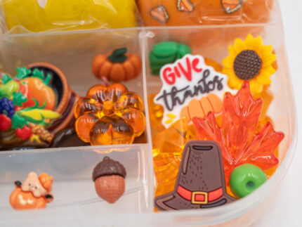 Deluxe Thanksgiving Play-Doh Kit with fall-colored dough, turkeys, pumpkins, leaves, sunflowers, gems and Thanksgiving accessories